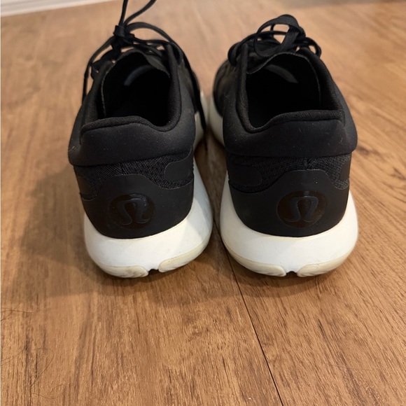 Lululemon Strongfeel Training Shoe in Black/Graphite Grey/White - Picture 3 of 9